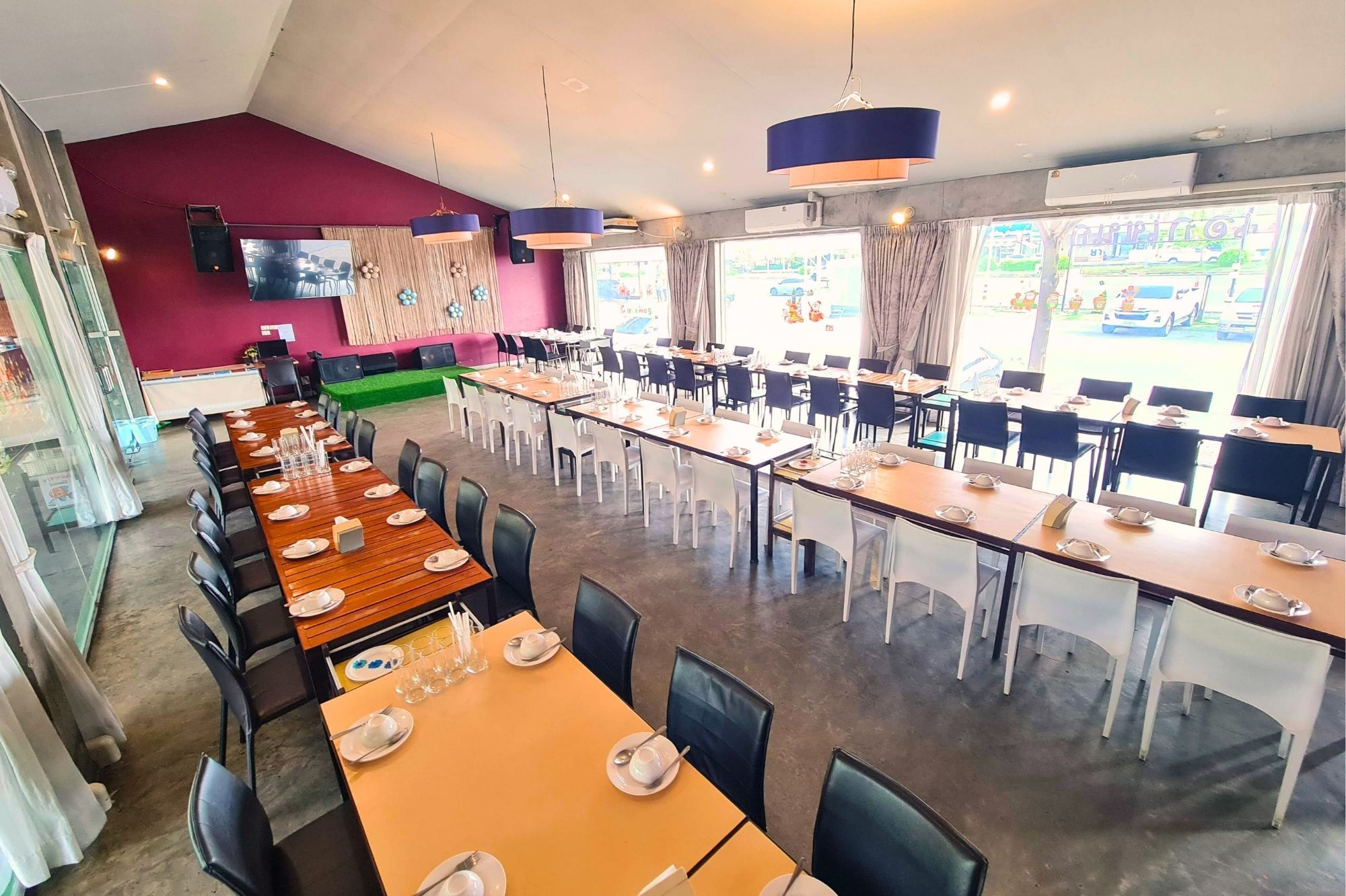 ห้องจัดเลี้ยงขนาด 80 ท่าน